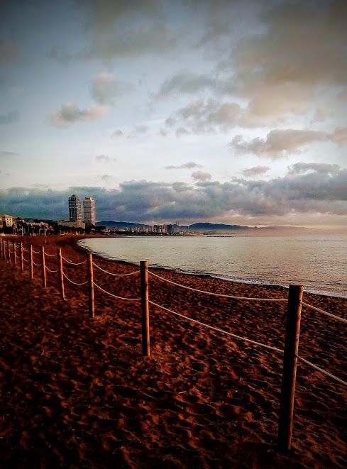 Crescent-shaped beach, Barcelona